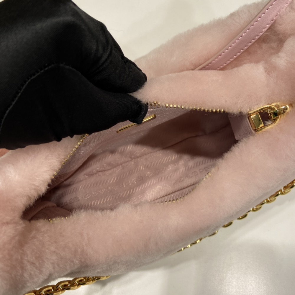 Prada Cornflower Prada Re-edition Shearling Mini-bag pink Bags
