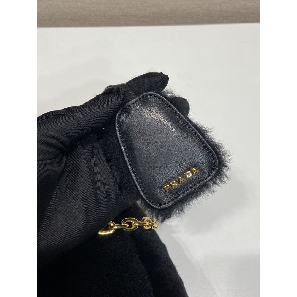 Prada Cornflower Prada Re-edition Shearling Mini-bag black Bags