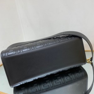 Fendi tote 35cm leather Bags