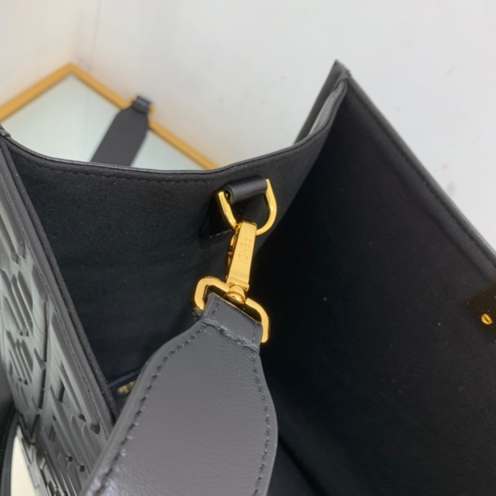 Fendi tote 35cm leather Bags