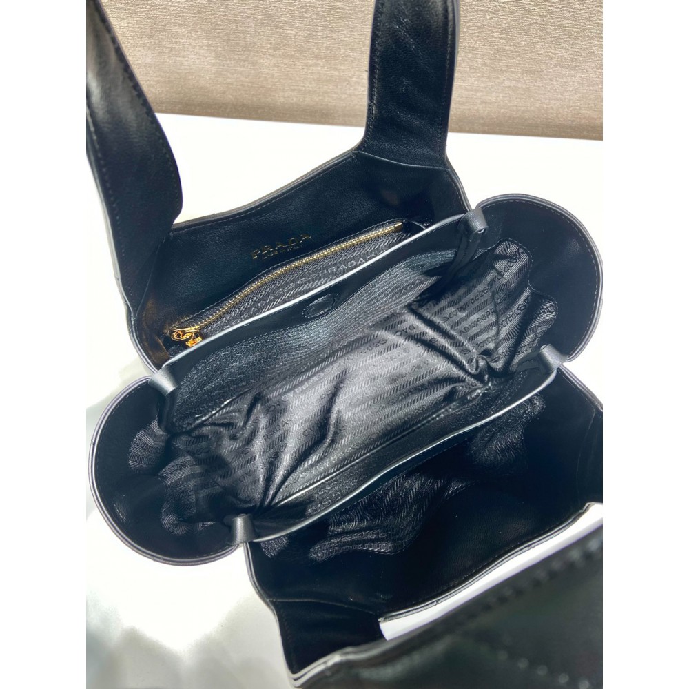 Prada Nappa Tote Bag Stitching Black 25x21.5x14cm Bags