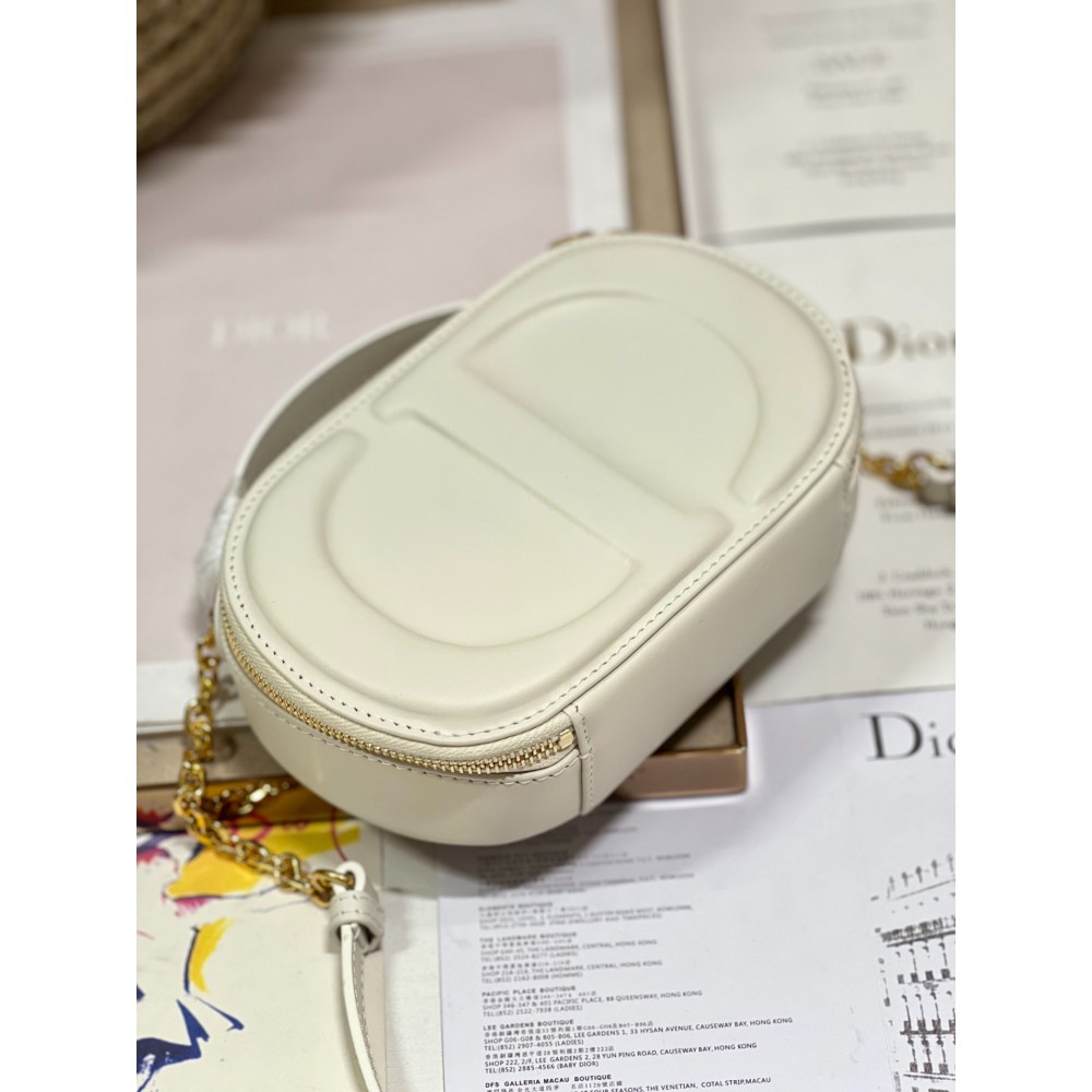 Dior montaigne 18*6*11cm white Bags