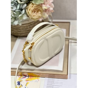 Dior montaigne 18*6*11cm white Bags