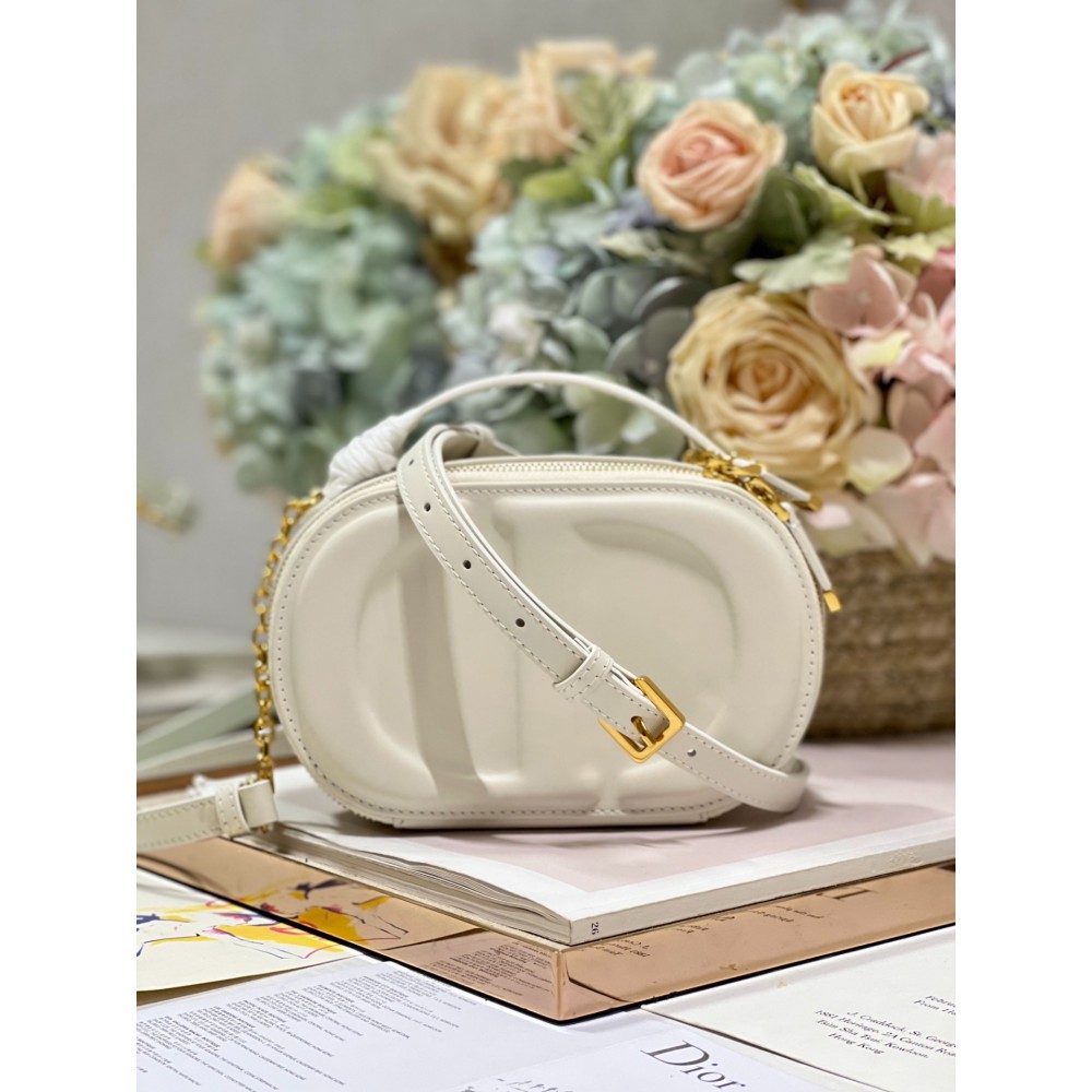 Dior montaigne 18*6*11cm white Bags
