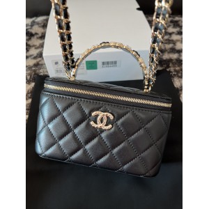 Chanel lampskin 17cm 