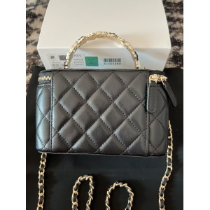 Chanel lampskin 17cm 