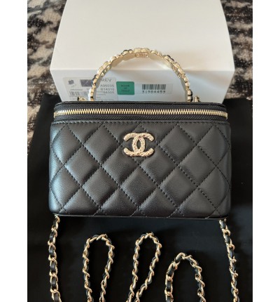 Chanel lampskin 17cm