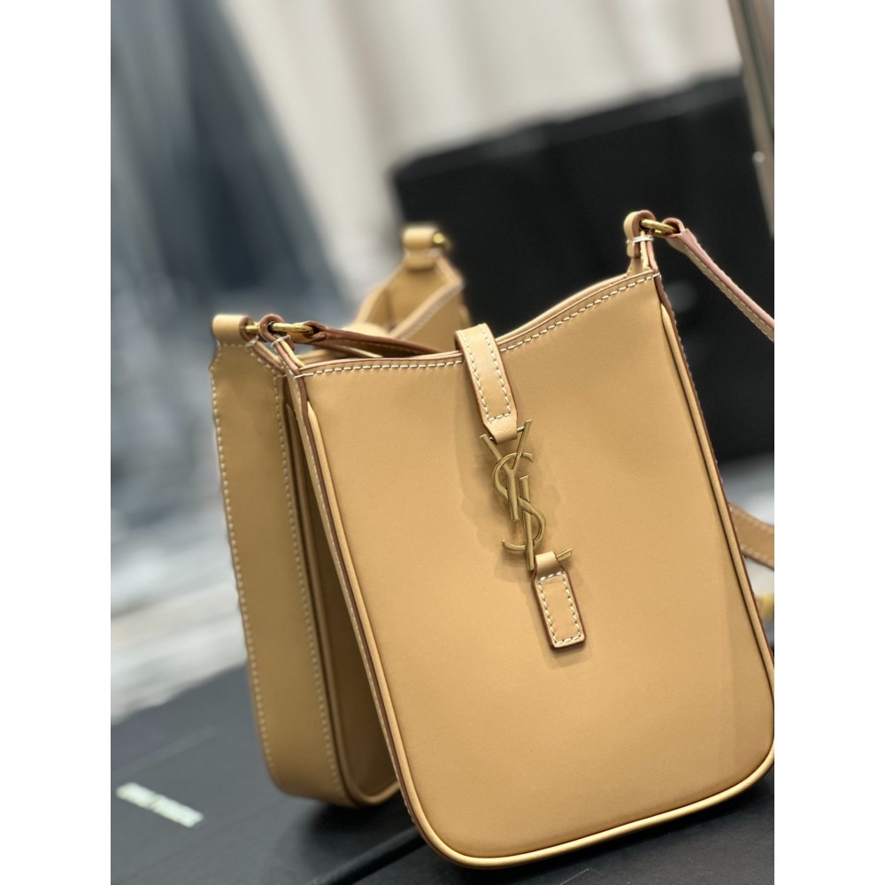 Ysl le 5a7 18×13.5×3.5cm Bags