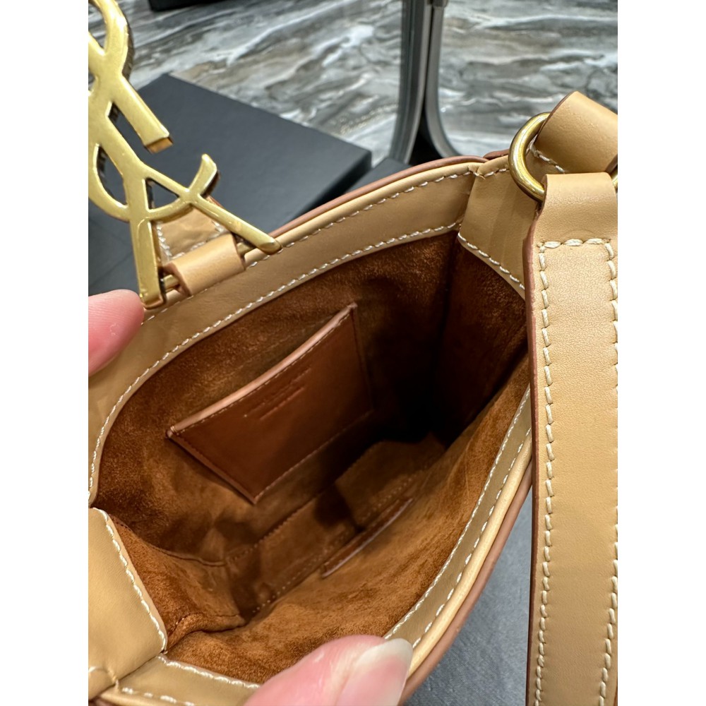 Ysl le 5a7 18×13.5×3.5cm Bags