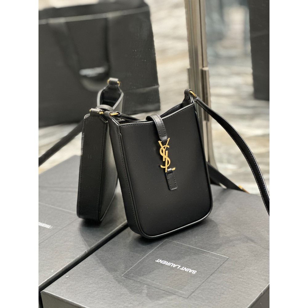 Ysl le 5a7 18×13.5×3.5cm black Bags