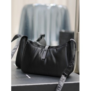 LE 5 À 7 CROSSBODY BAG NYLON 25 X 15 X 6 CM 