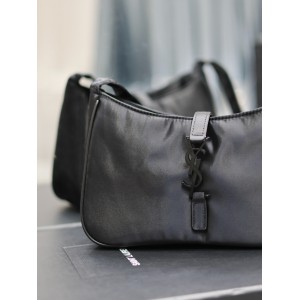 LE 5 À 7 CROSSBODY BAG NYLON 25 X 15 X 6 CM 