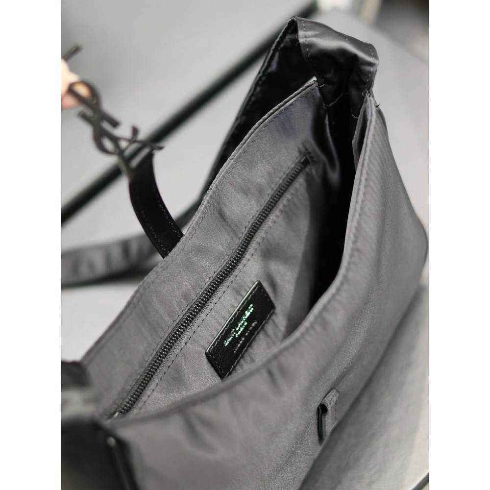 LE 5 À 7 CROSSBODY BAG NYLON 25 X 15 X 6 CM 