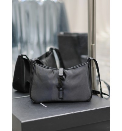 LE 5 À 7 CROSSBODY BAG NYLON 25 X 15 X 6 CM