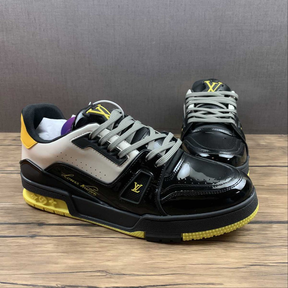Lv sneakers 38-46 Shoes