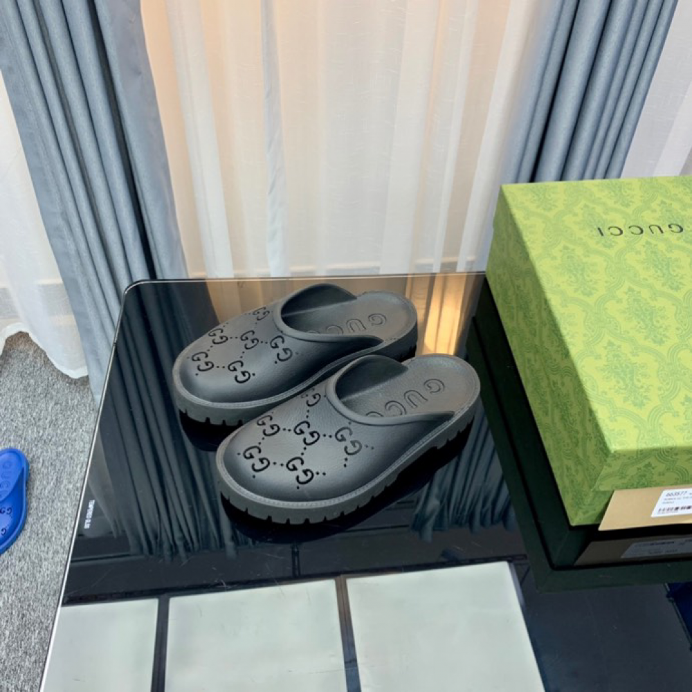 Gucci rubber clogs low heel Shoes
