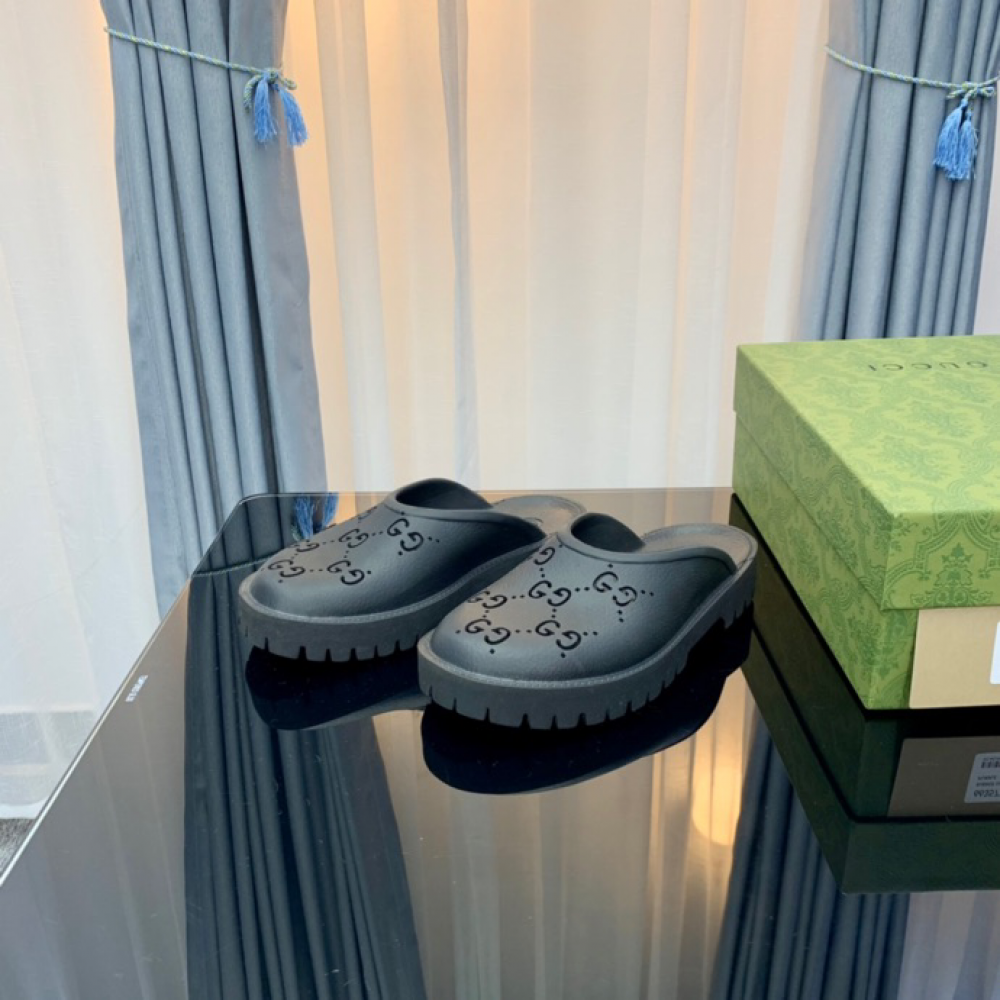Gucci rubber clogs low heel Shoes