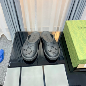 Gucci rubber clogs low heel Shoes