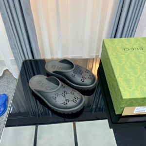 Gucci rubber clogs low heel Shoes