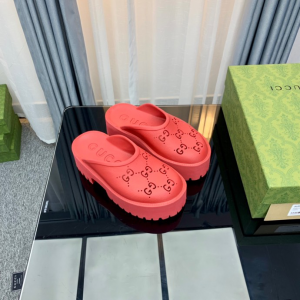 Gucci rubber clogs high heel red Shoes
