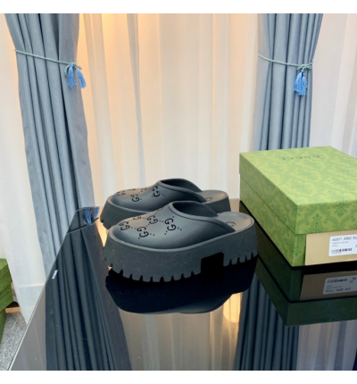 Gucci rubber clogs high heel black