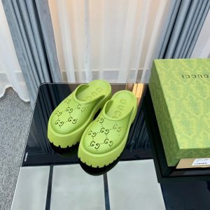 Gucci rubber clogs high heel green Shoes
