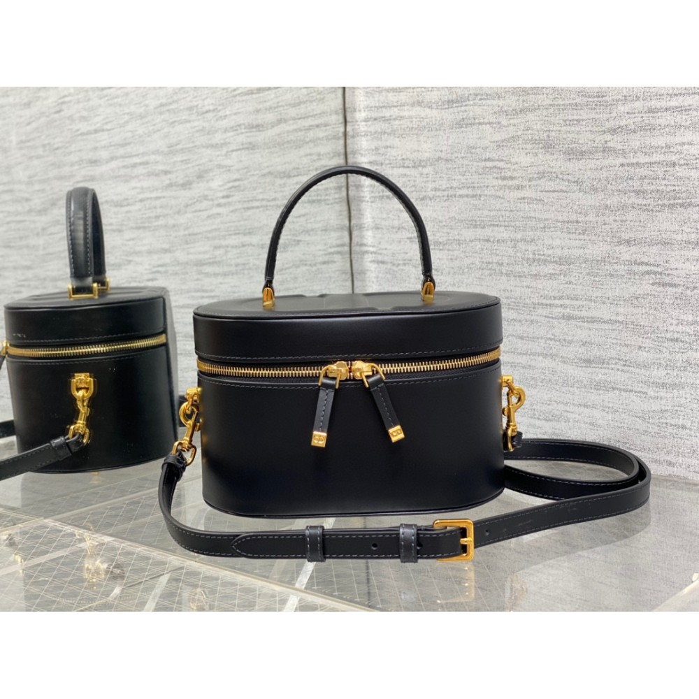 Dior signature vanity 24x14x18cm Bags