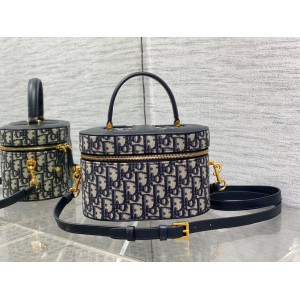 Dior signature vanity 24x14x18cm Bags