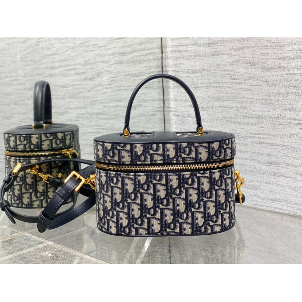 Dior signature vanity 24x14x18cm Bags