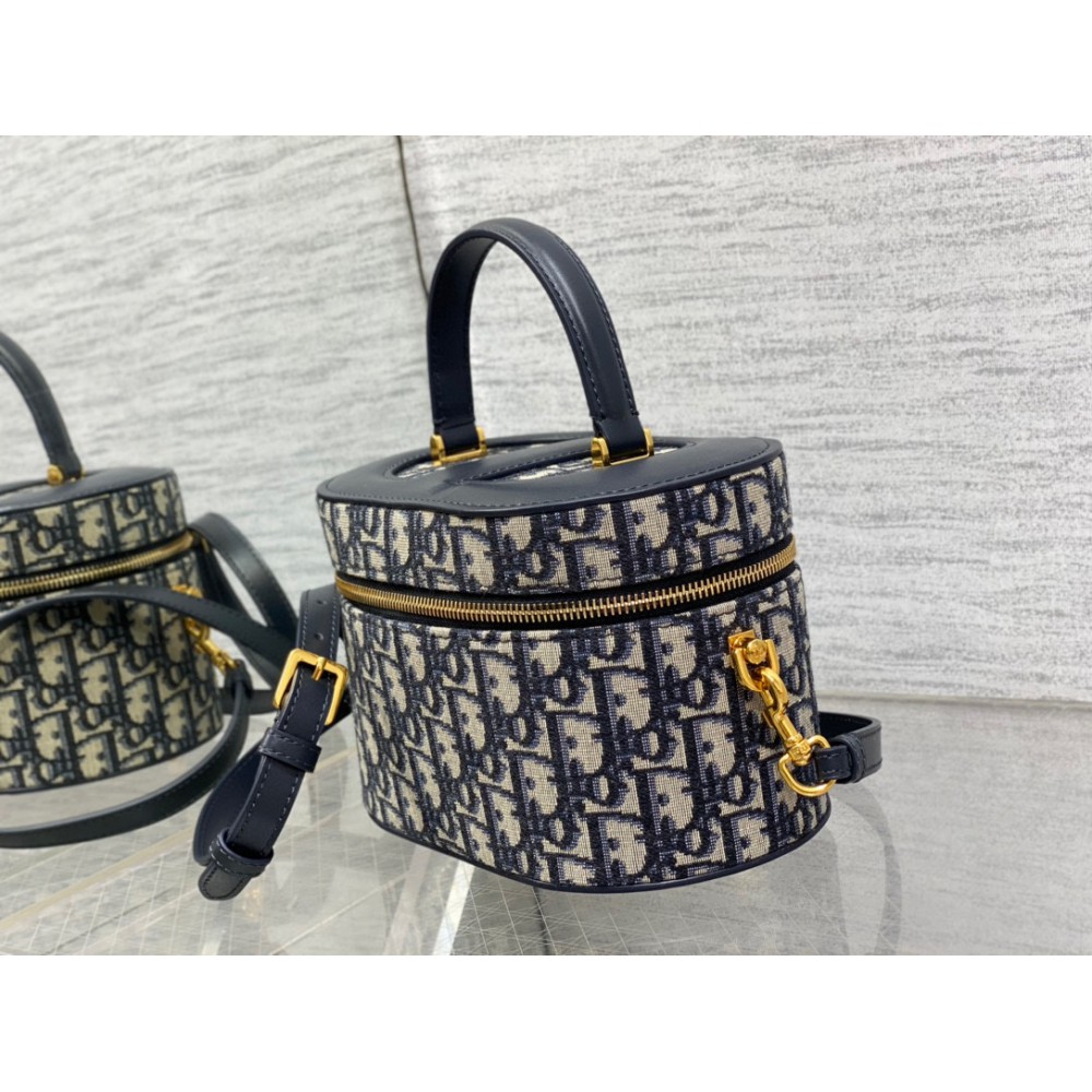 Dior signature vanity 24x14x18cm Bags