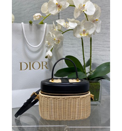 Dior signature vanity 24x14x18cm