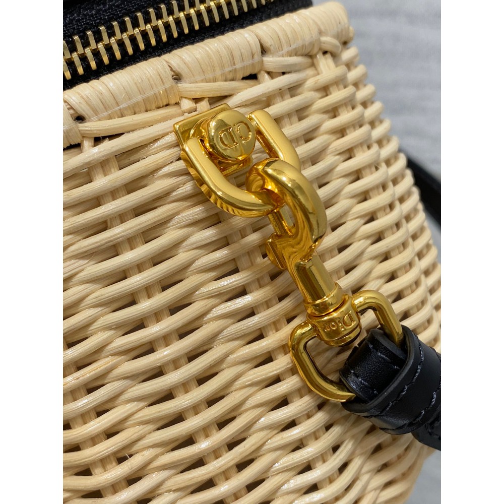 Dior signature vanity 24x14x18cm Bags