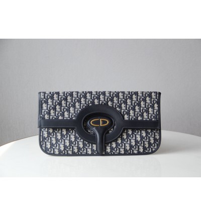 Dior oblique clutch 39 x 32.5 x 3 cm
