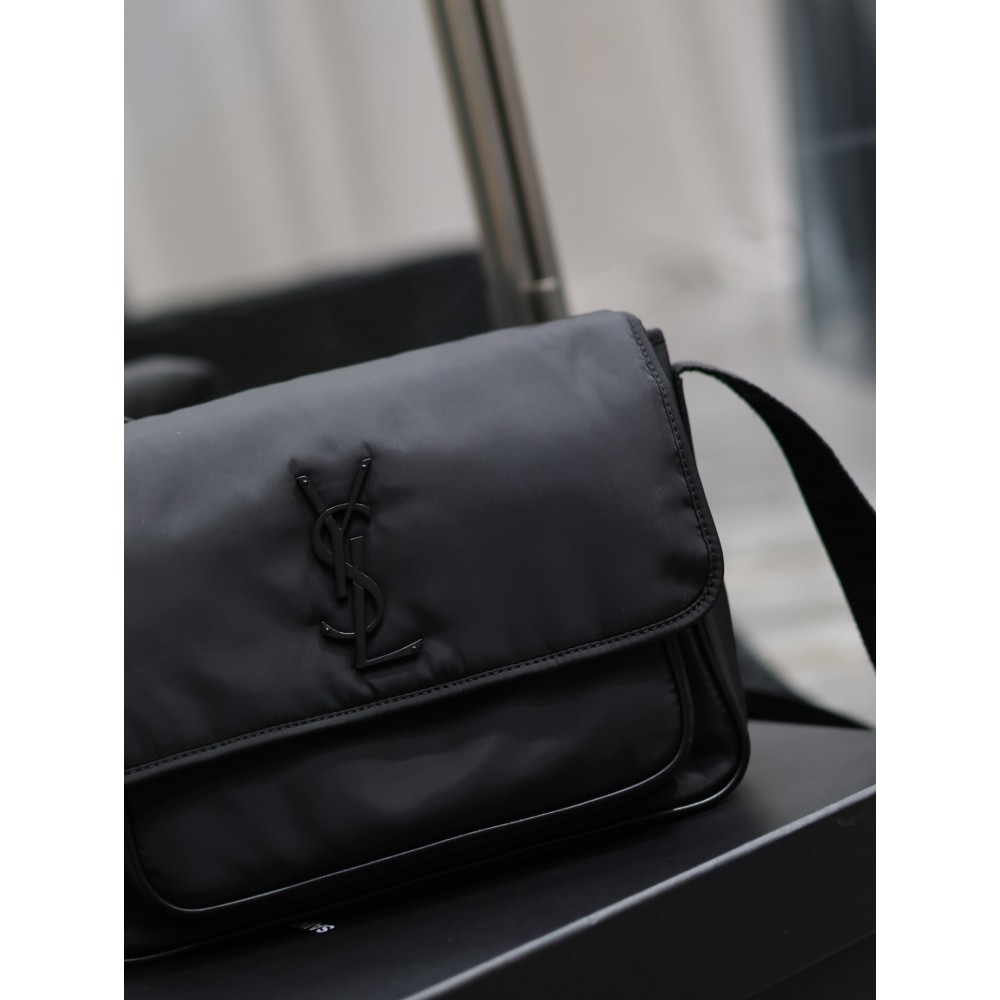 Ysl NIKI MESSENGER IN ECONYL 28x20cm Bags