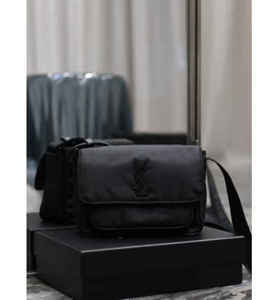 Ysl NIKI MESSENGER IN ECONYL 28x20cm