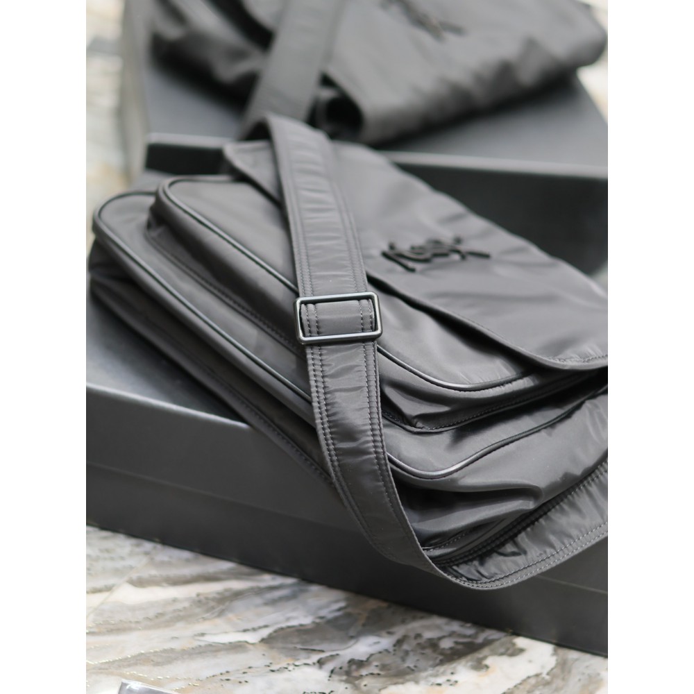 Ysl NIKI MESSENGER IN ECONYL 32.5 X 23 X 10 CM Bags