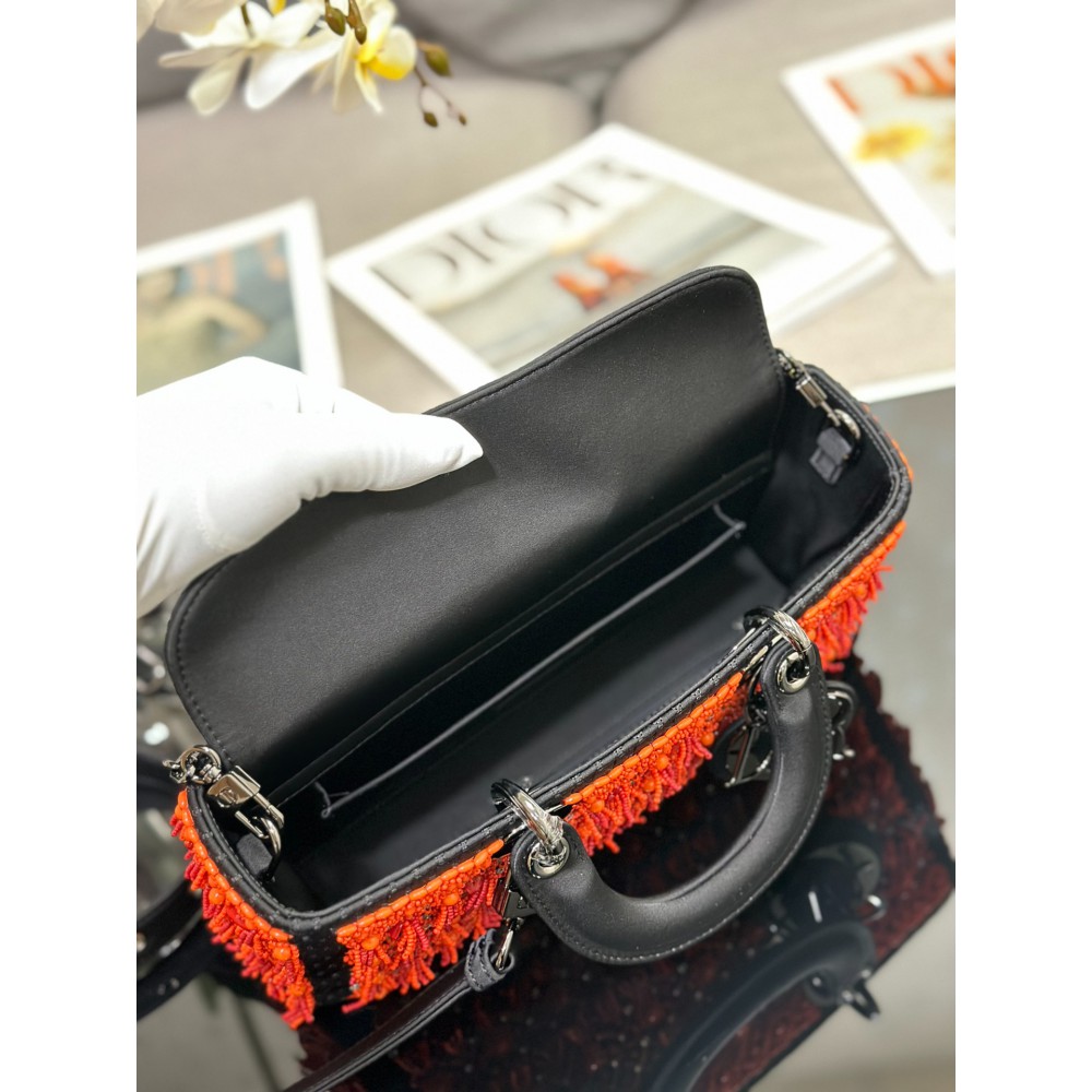 Christian Dior M0540 Lady D-Joy bag 2024 Bags