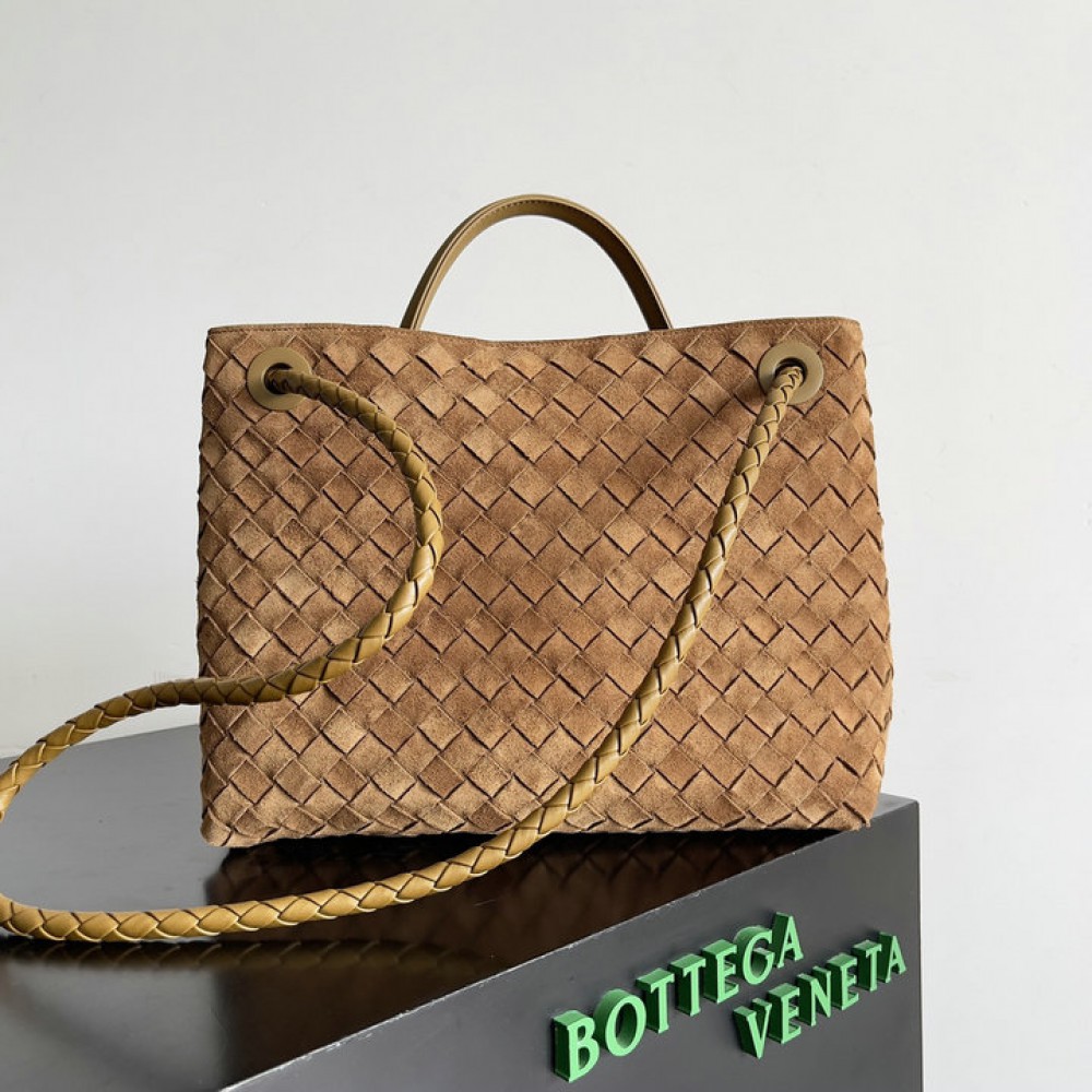 Bottega veneta andiamo medium Andiamo 32x25cm Acorn suede Bags