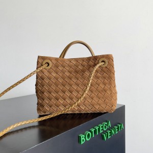 Bottega veneta andiamo small Andiamo 25x20cm Acorn suede Bags