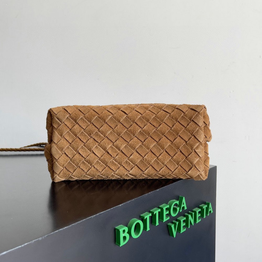 Bottega veneta andiamo small Andiamo 25x20cm Acorn suede Bags