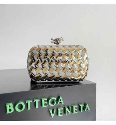 Bottega venetta knot 19x11.5cm silver gold