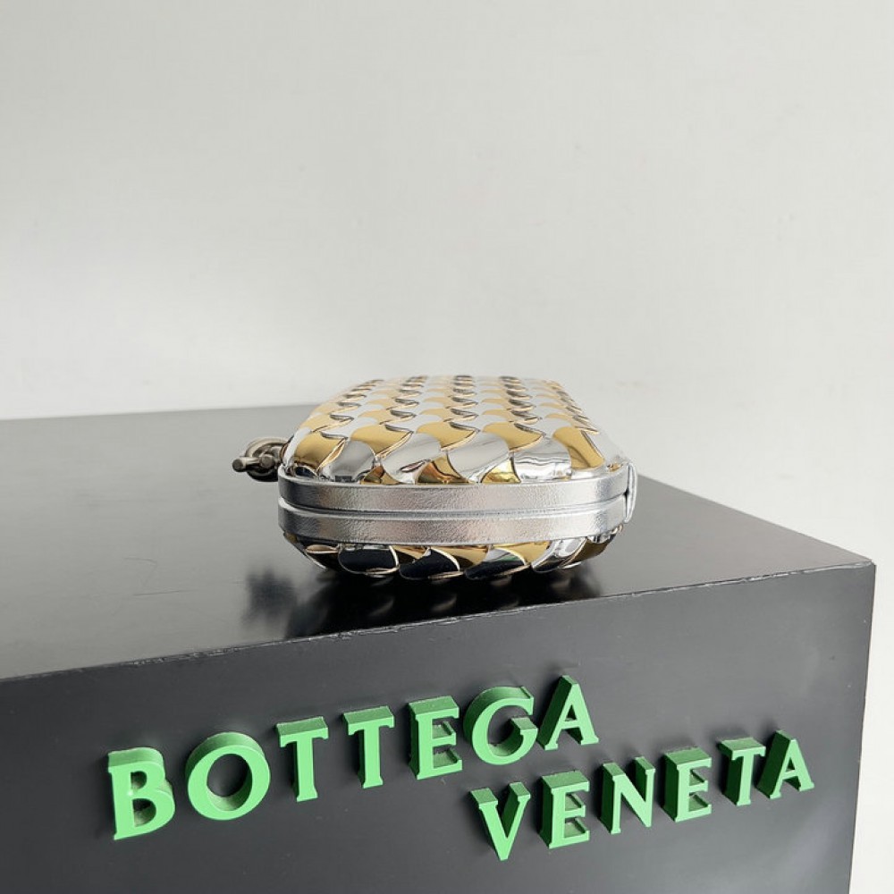 Bottega venetta knot 19x11.5cm silver gold 