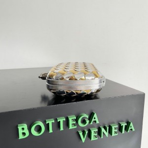 Bottega venetta knot 19x11.5cm silver gold 