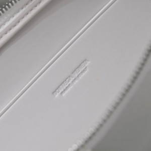 Bottega veneta Large Cassette Pouch 35x25x1cm white Bags