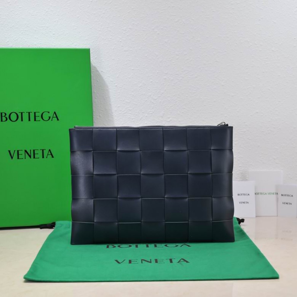 Bottega veneta Large Cassette Pouch 35x25x1cm space Bags