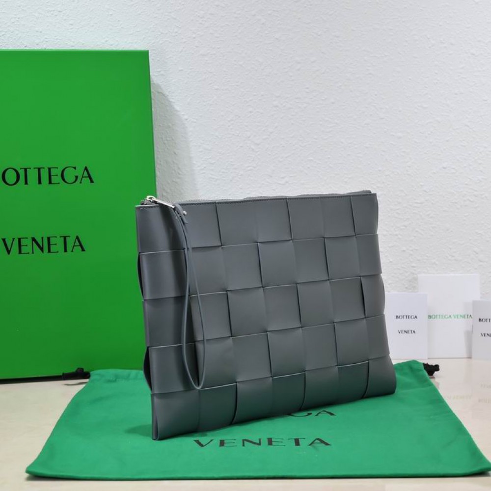 Bottega veneta Large Cassette Pouch 35x25x1cm Thunder Bags