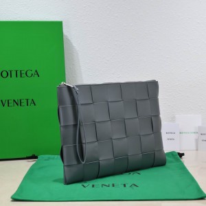Bottega veneta Large Cassette Pouch 35x25x1cm Thunder Bags