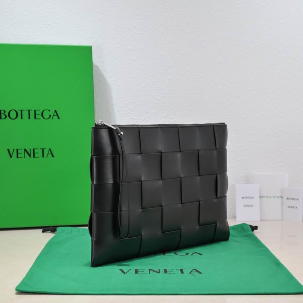 Bottega veneta Large Cassette Pouch 35x25x1cm black Bags