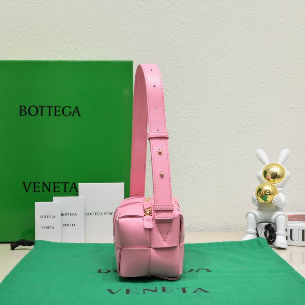 Bottega veneta Small Brick Cassette 23.5x10x10cm pink Bags