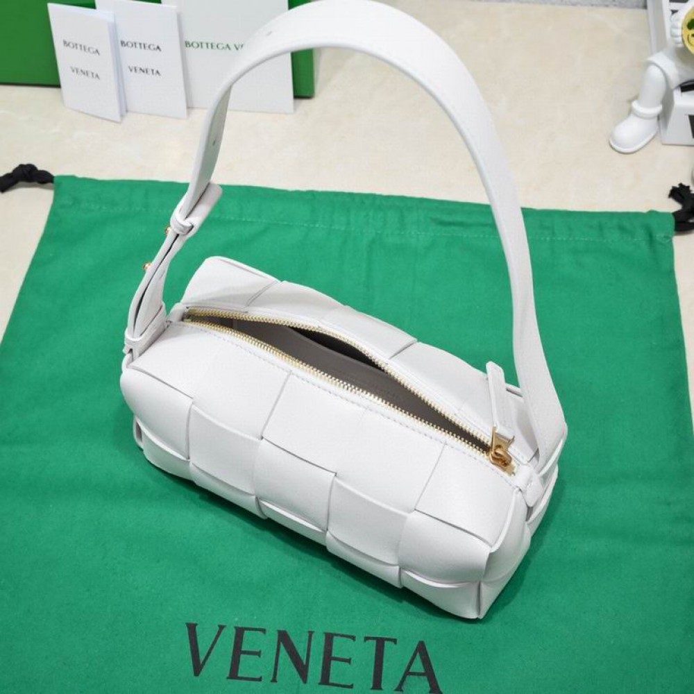 Bottega veneta Small Brick Cassette 23.5x10x10cm white Bags
